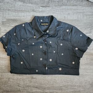 Nooworks Women's Black Button-Up Shirt with White Floral Pattern